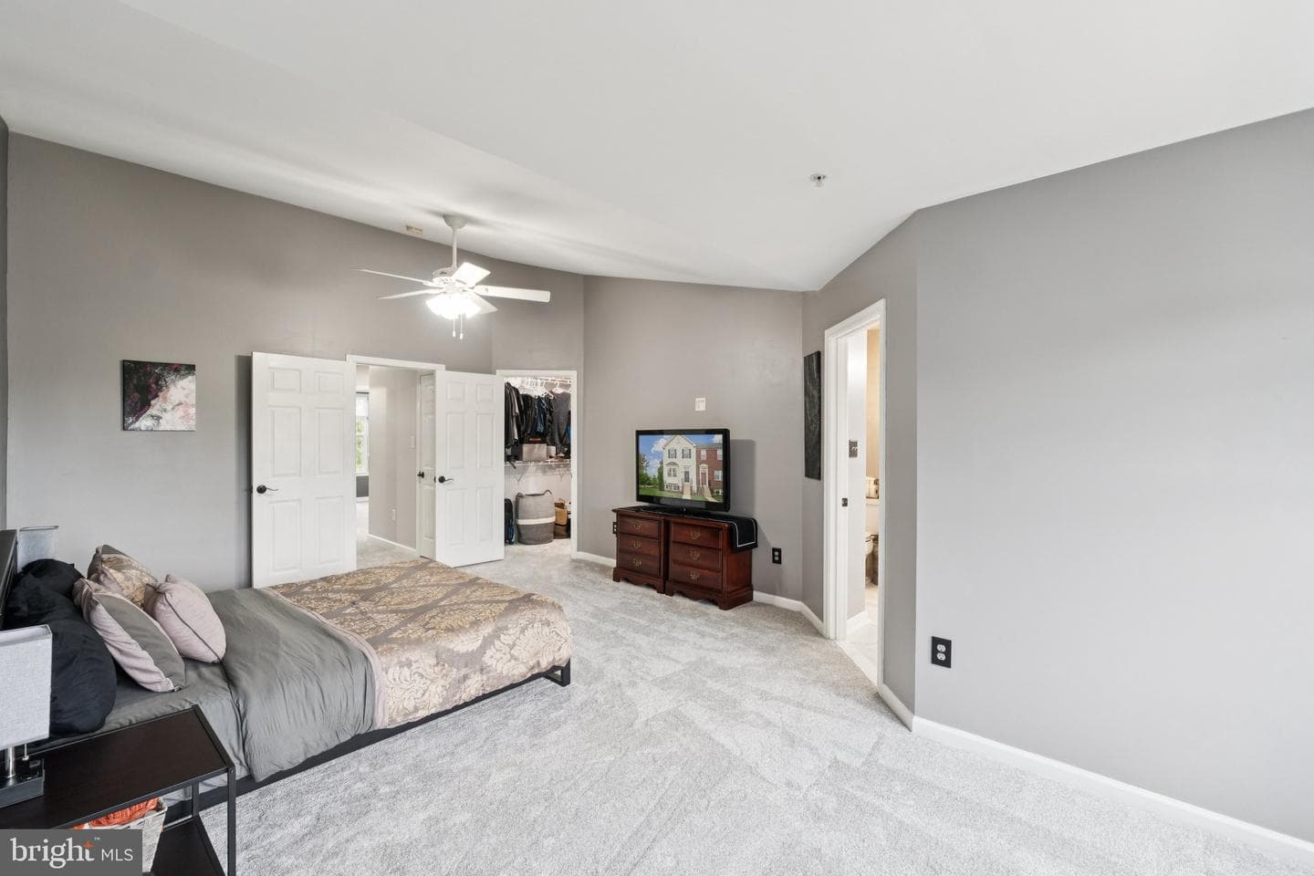 1109 Spring Run Court photo 21