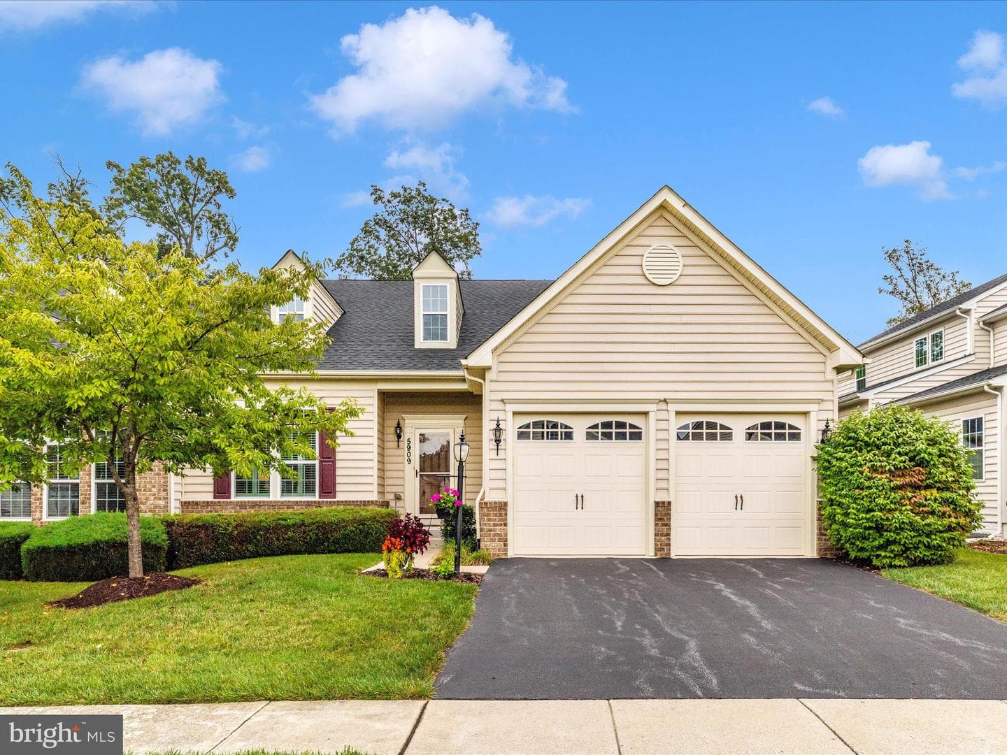 5909 Constance Way photo 46