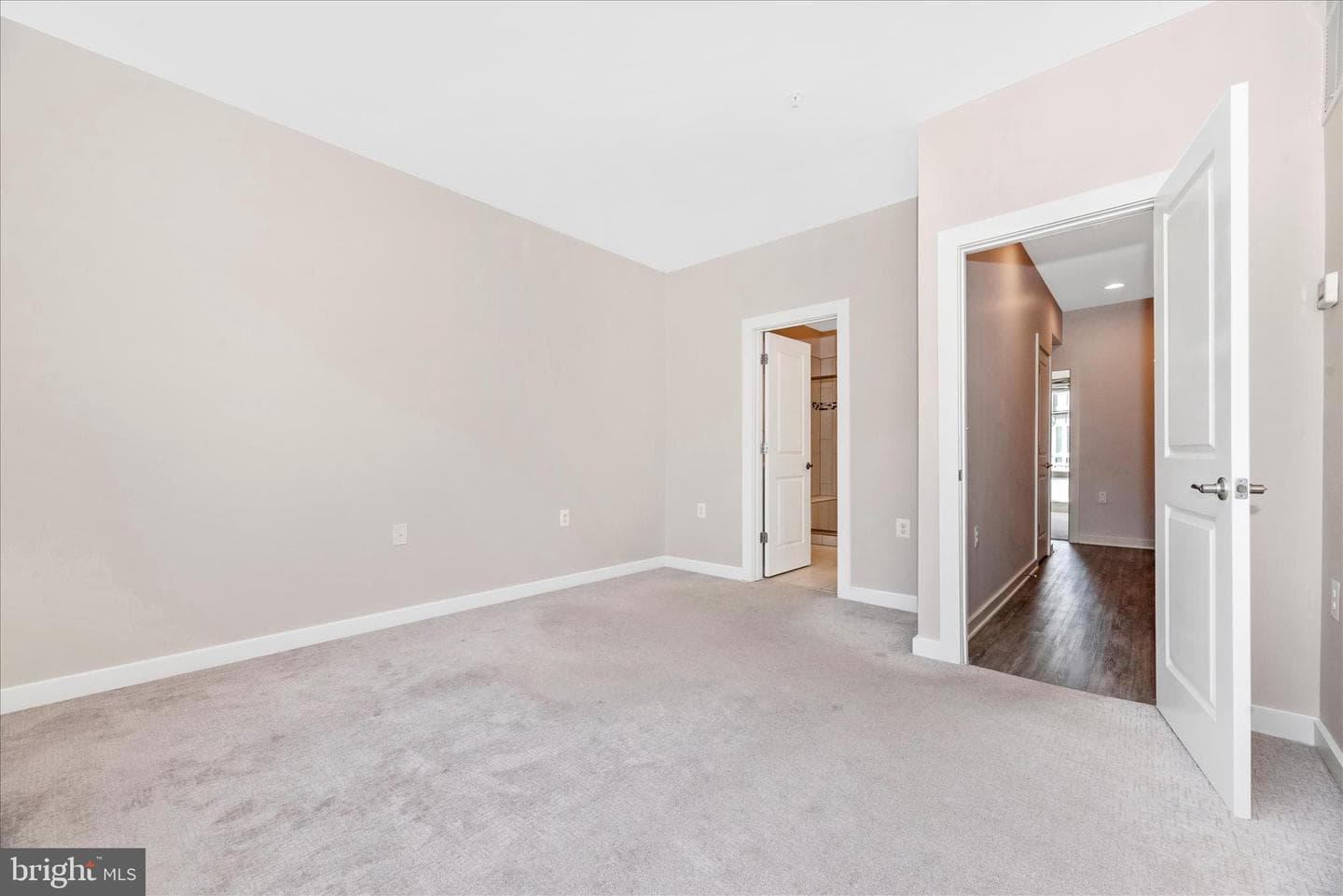 1550 Trafalgar Lane photo 23