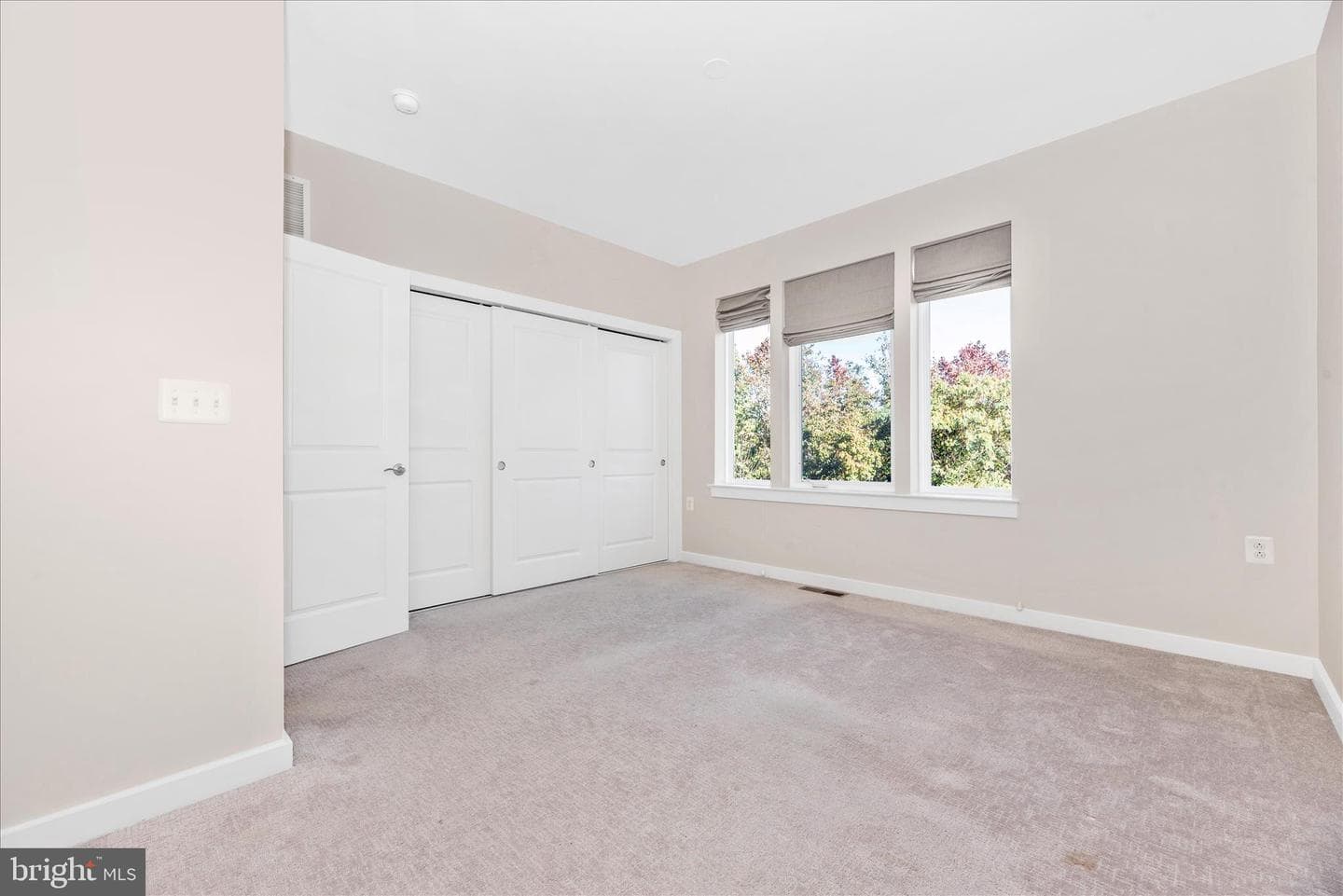 1550 Trafalgar Lane photo 25