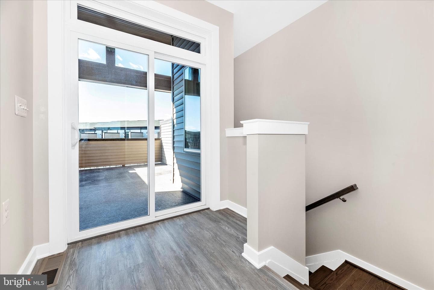 1550 Trafalgar Lane photo 32