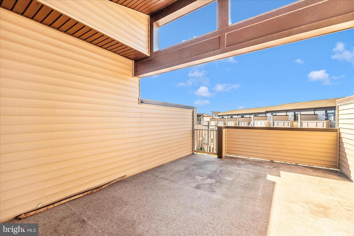 1550 Trafalgar Lane photo 43