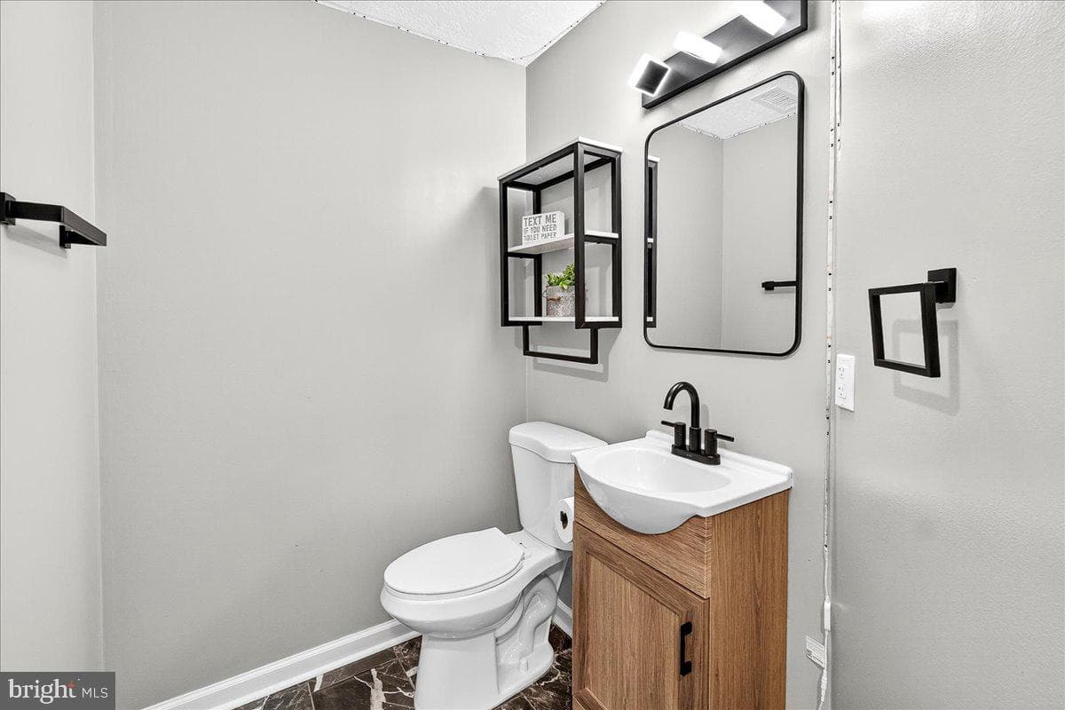 120 Victor Drive photo 28