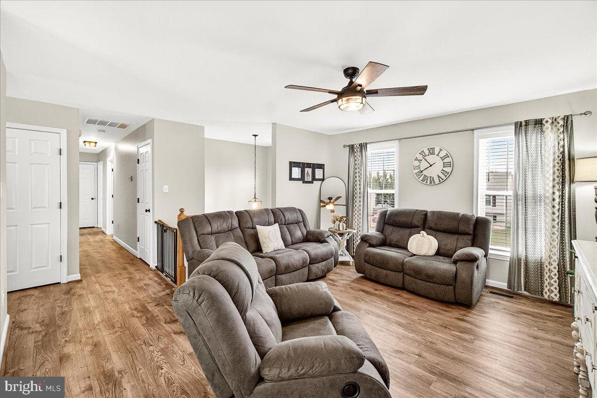 120 Victor Drive photo 6