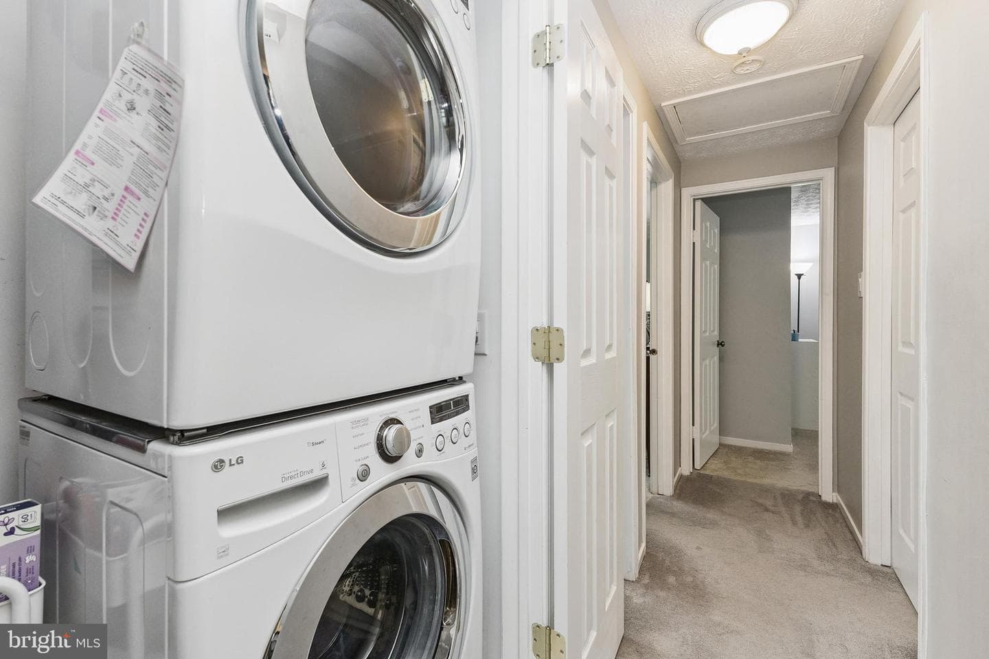 105 Albany Avenue E photo 27