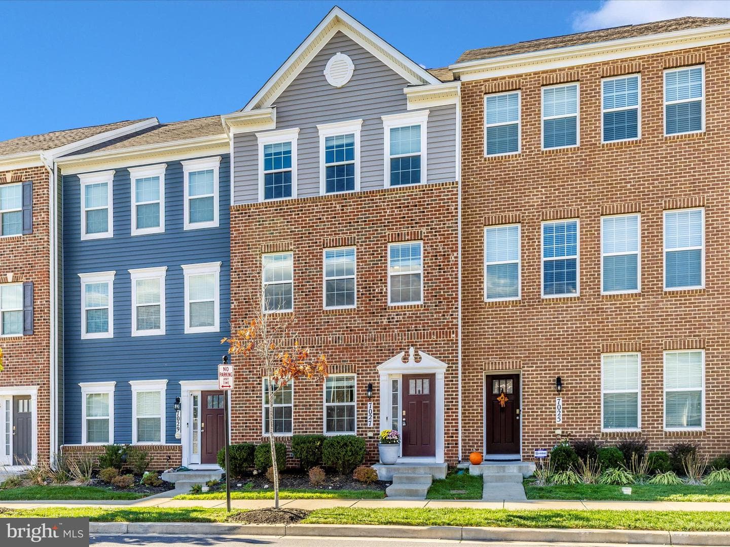 7027 Freedom Way photo 1