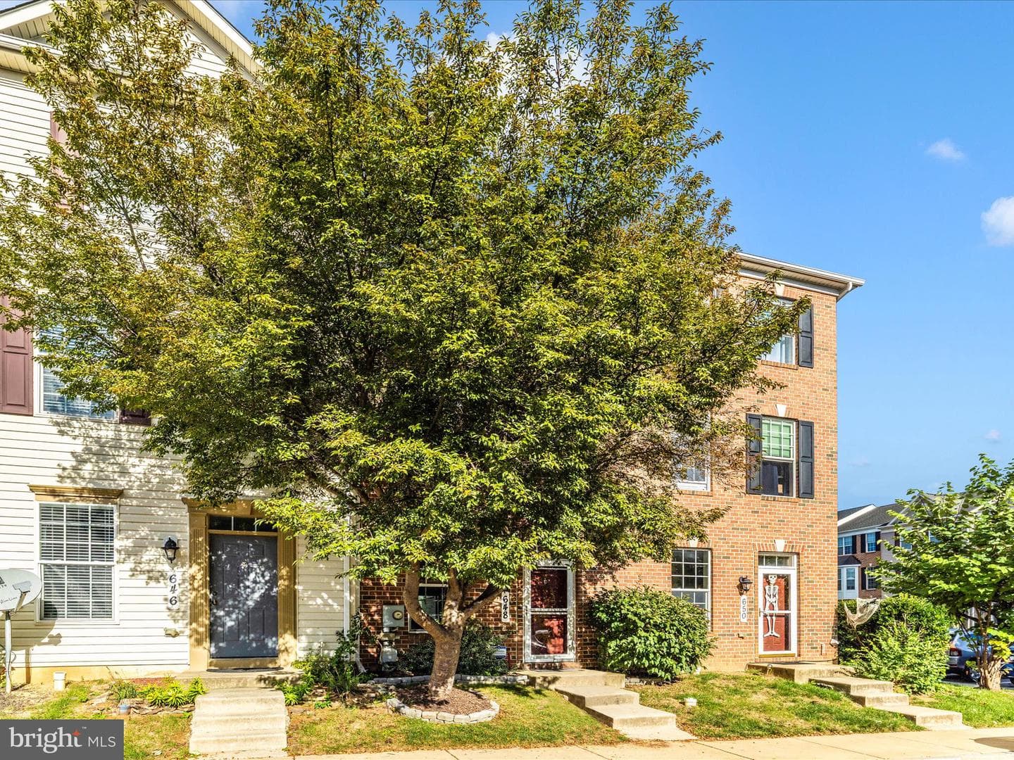 648 Tivoli Road photo 41