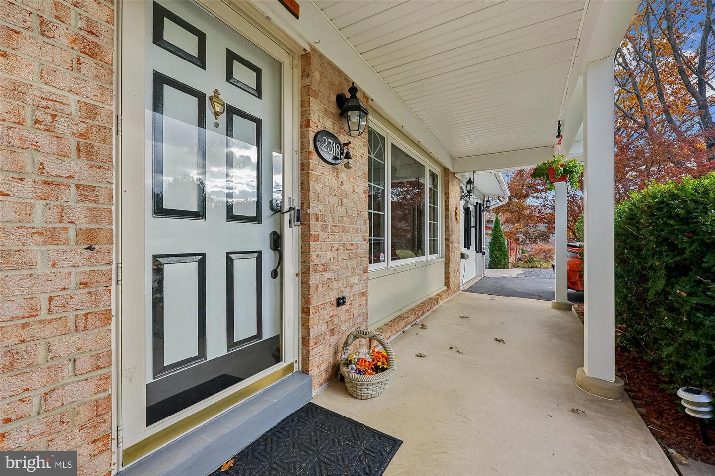 2318 Persimmon Drive photo 3