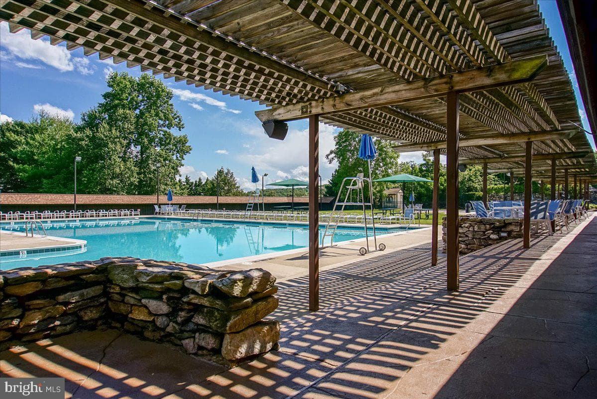 6609 Rockridge Road photo 35