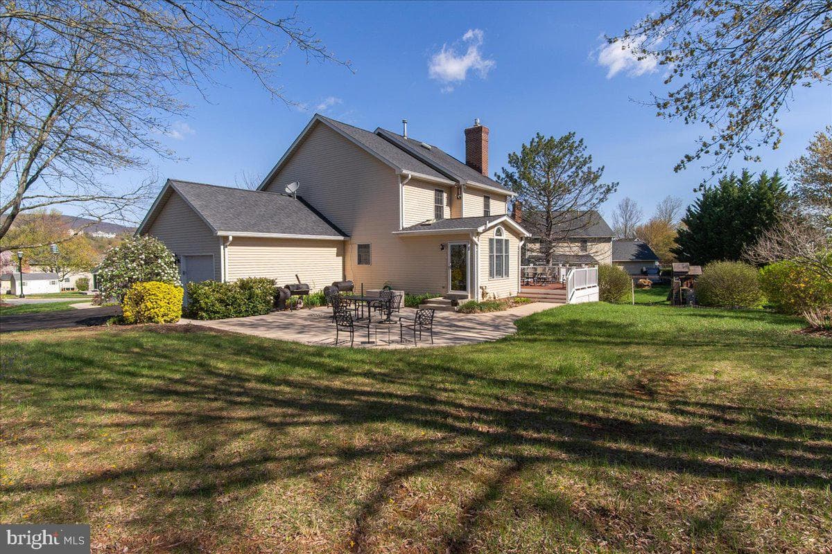 2110 Foxfield photo 41