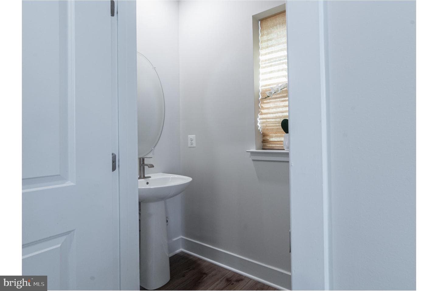 1408 Crampton Street photo 27