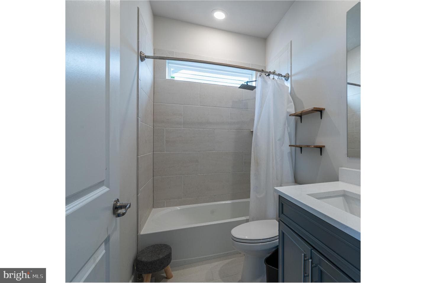 1408 Crampton Street photo 34