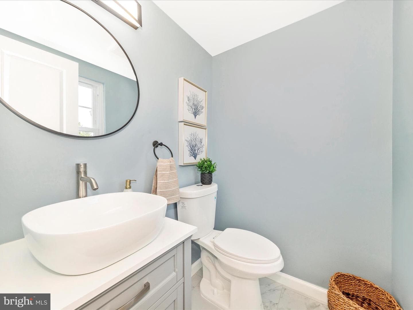 1305 Peachtree Court photo 15