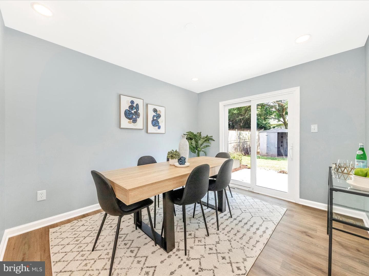 1305 Peachtree Court photo 6