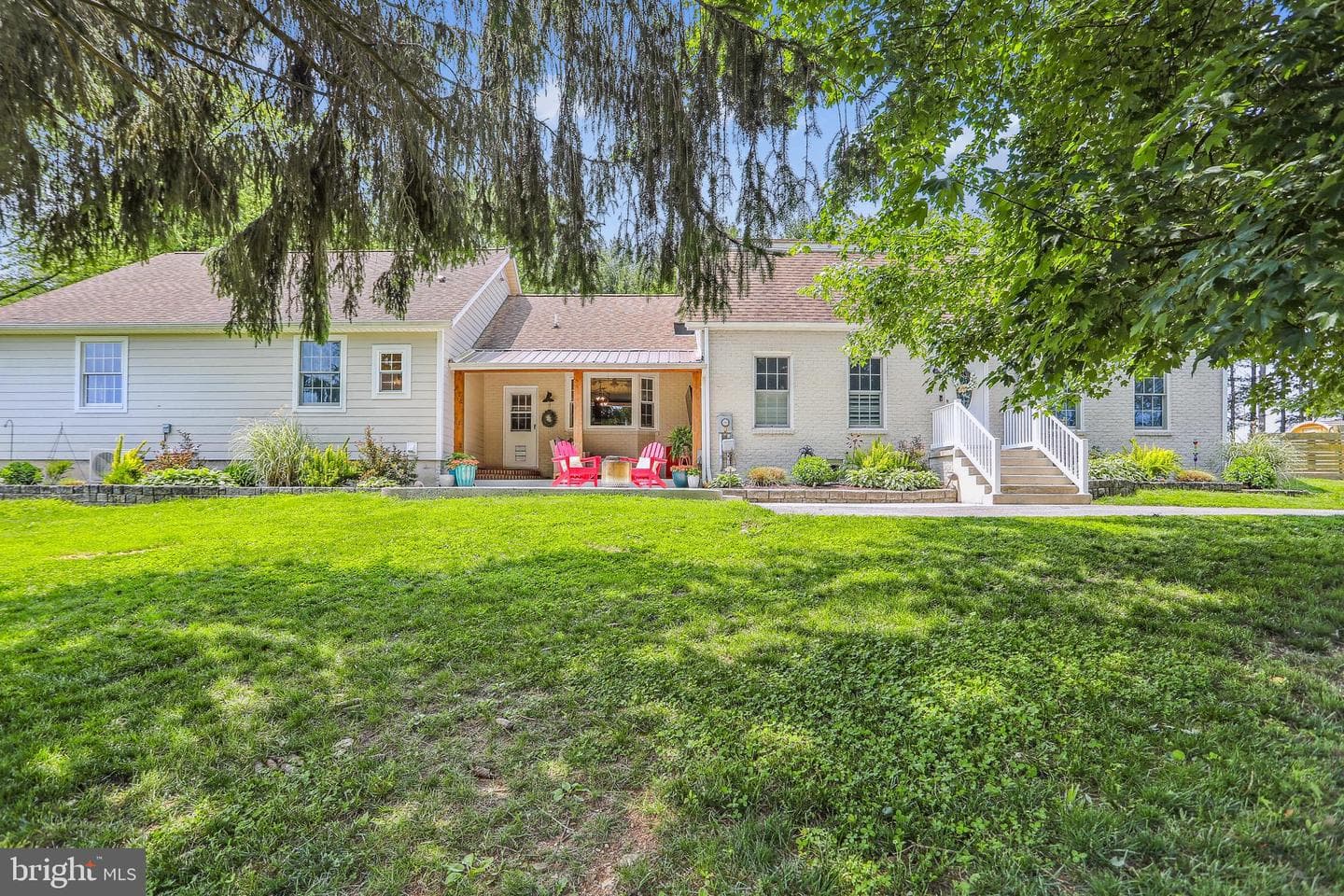 8730 Mapleville photo 2