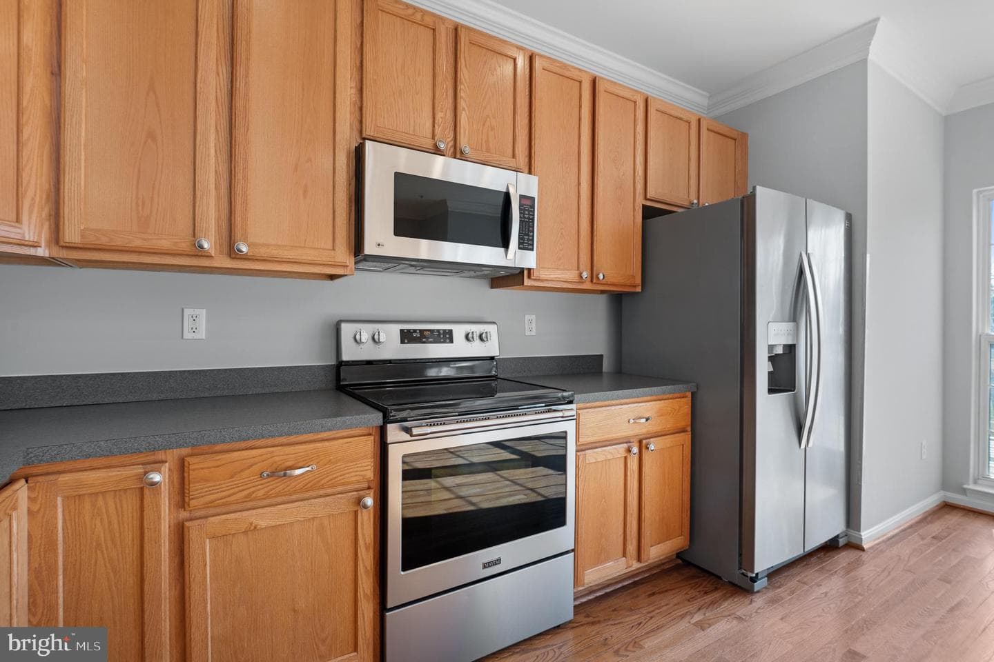 511 Ellison Court photo 19
