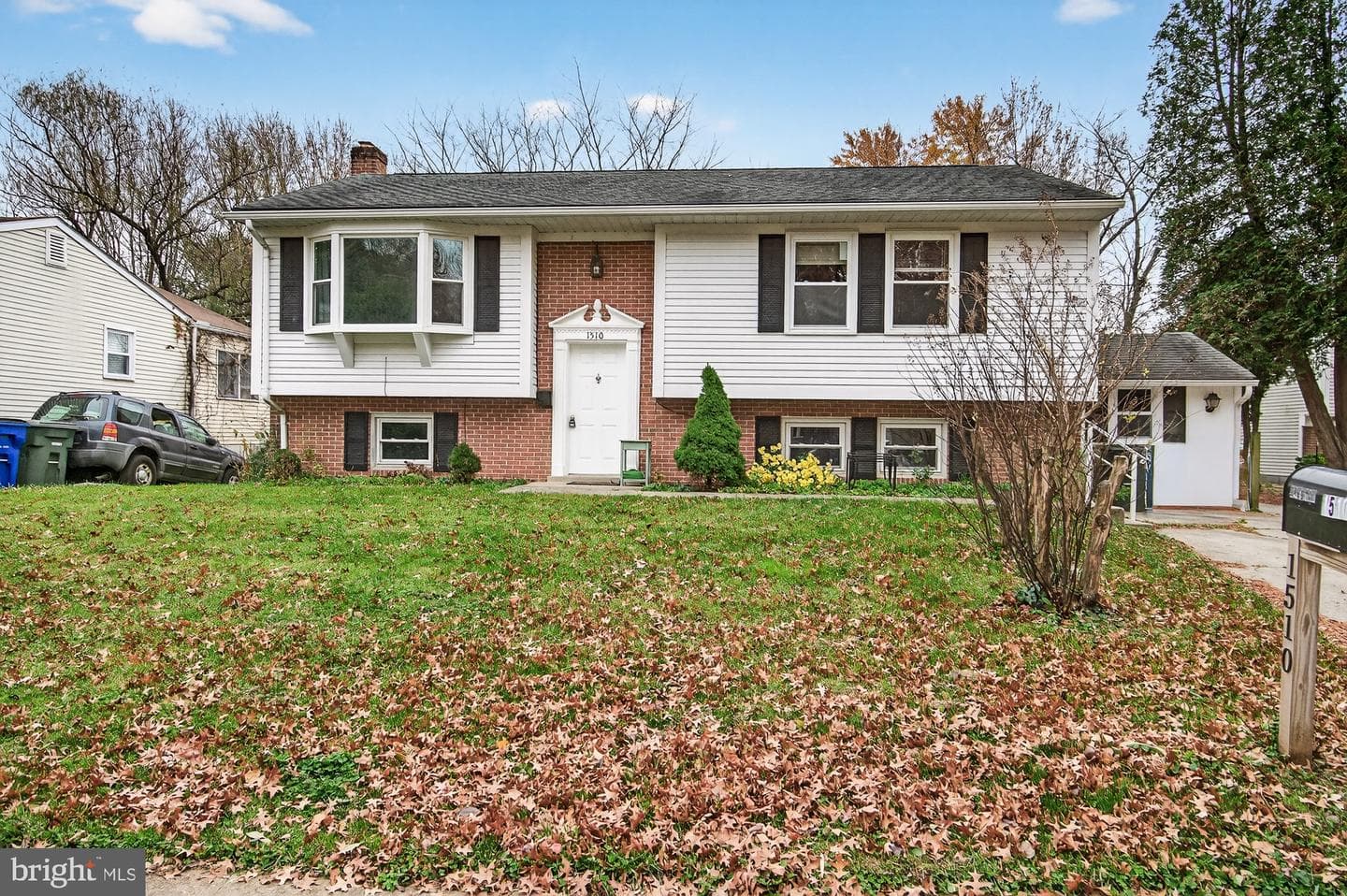 1510 Havilland Place photo 3
