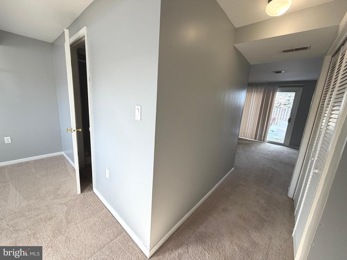 101 Grantham Court photo 36