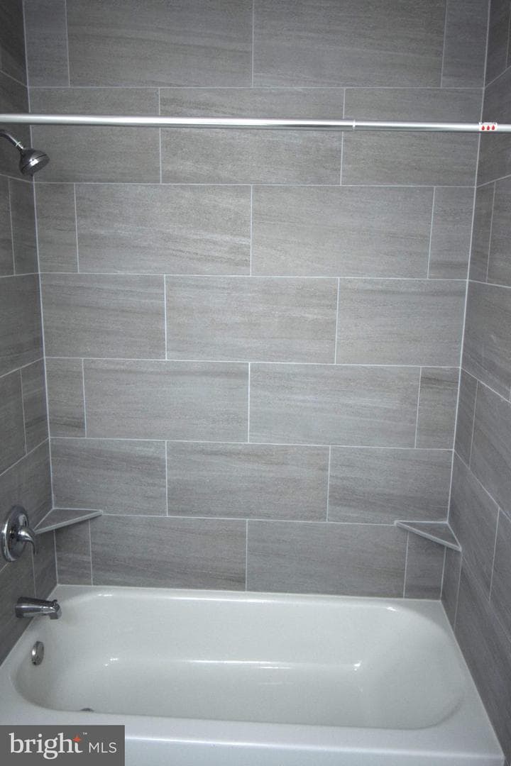3856 Shadywood Drive #2b photo 13