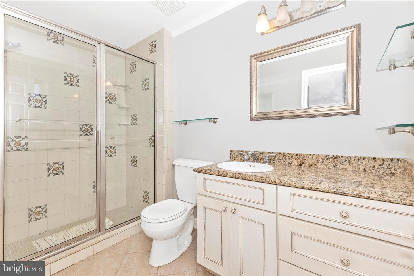 302 Holleybrooke Court photo 24
