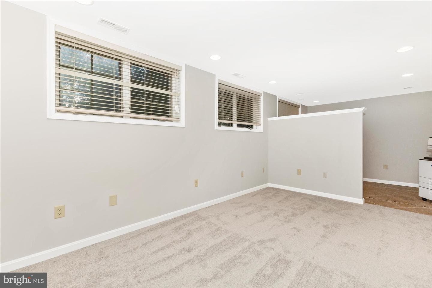 302 Holleybrooke Court photo 39