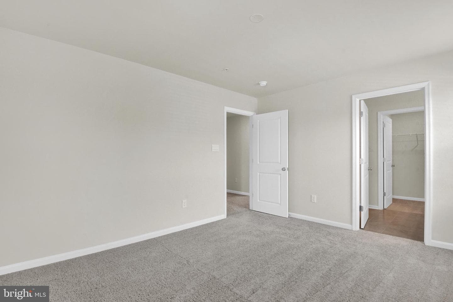 459 Hanson Street photo 20