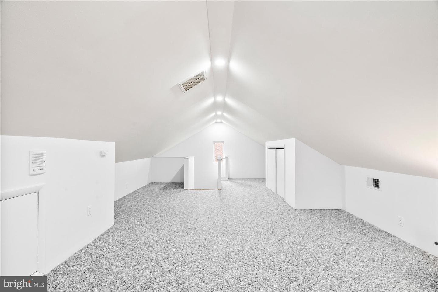 301 Fleming Avenue photo 43