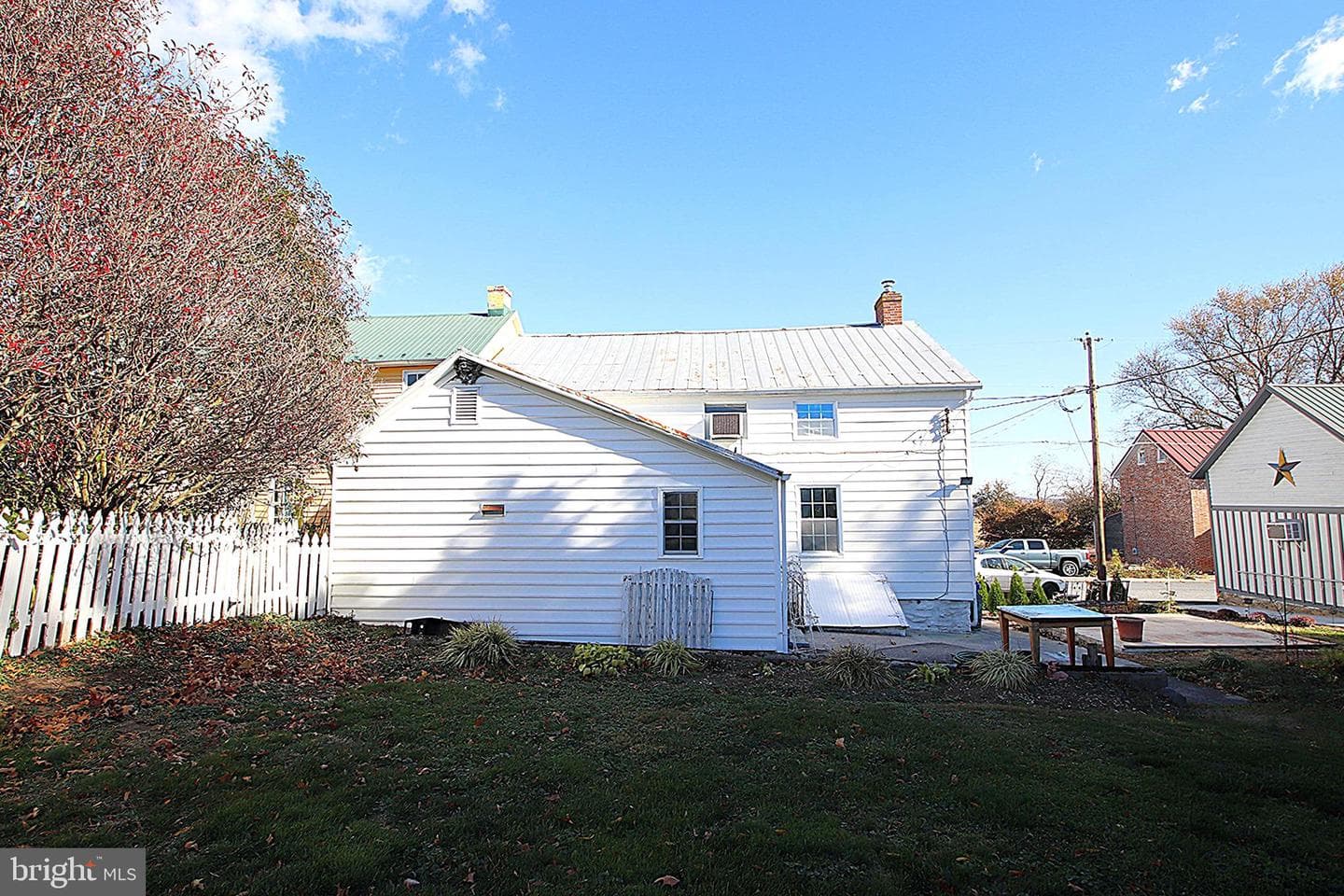 202 E Main Street photo 20
