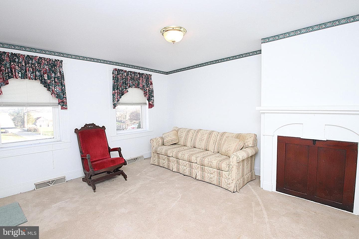 202 E Main Street photo 9