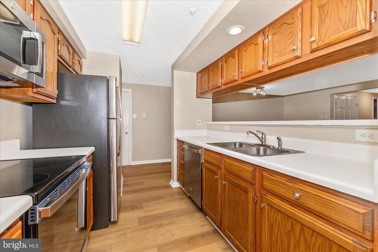 607 Himes Avenue #102 photo 8