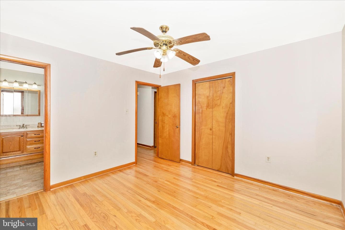 10223 Liberty Road photo 20