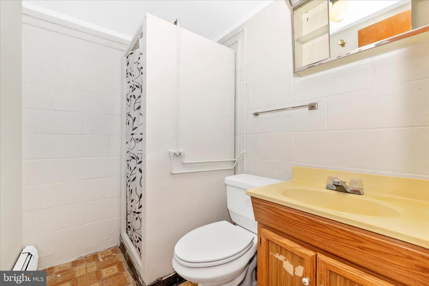 10223 Liberty Road photo 33