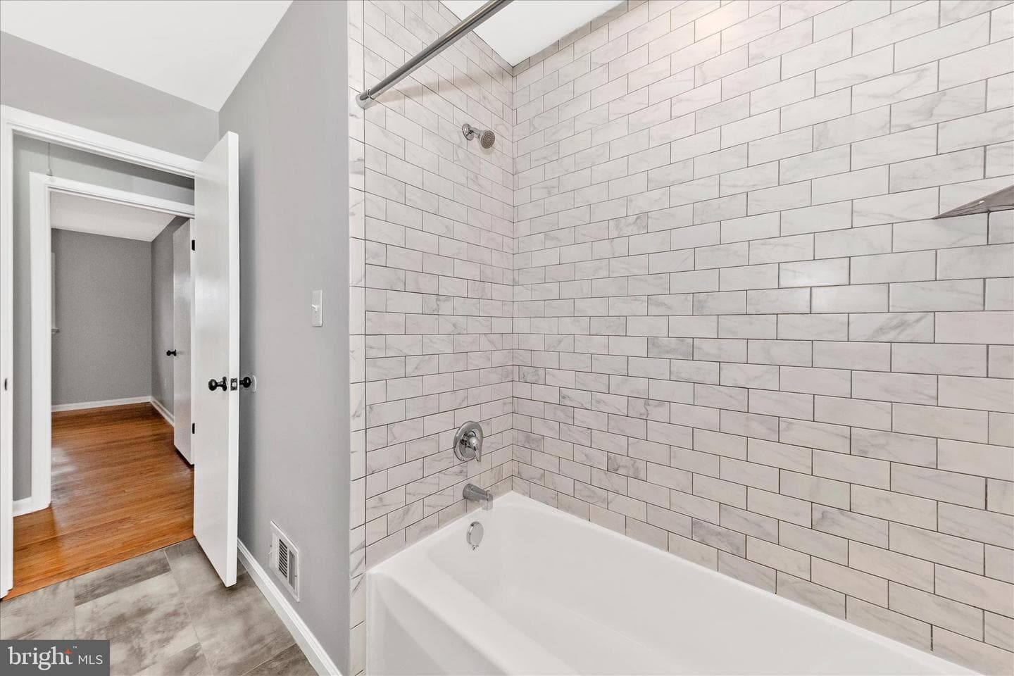 713 Northside Drive photo 31