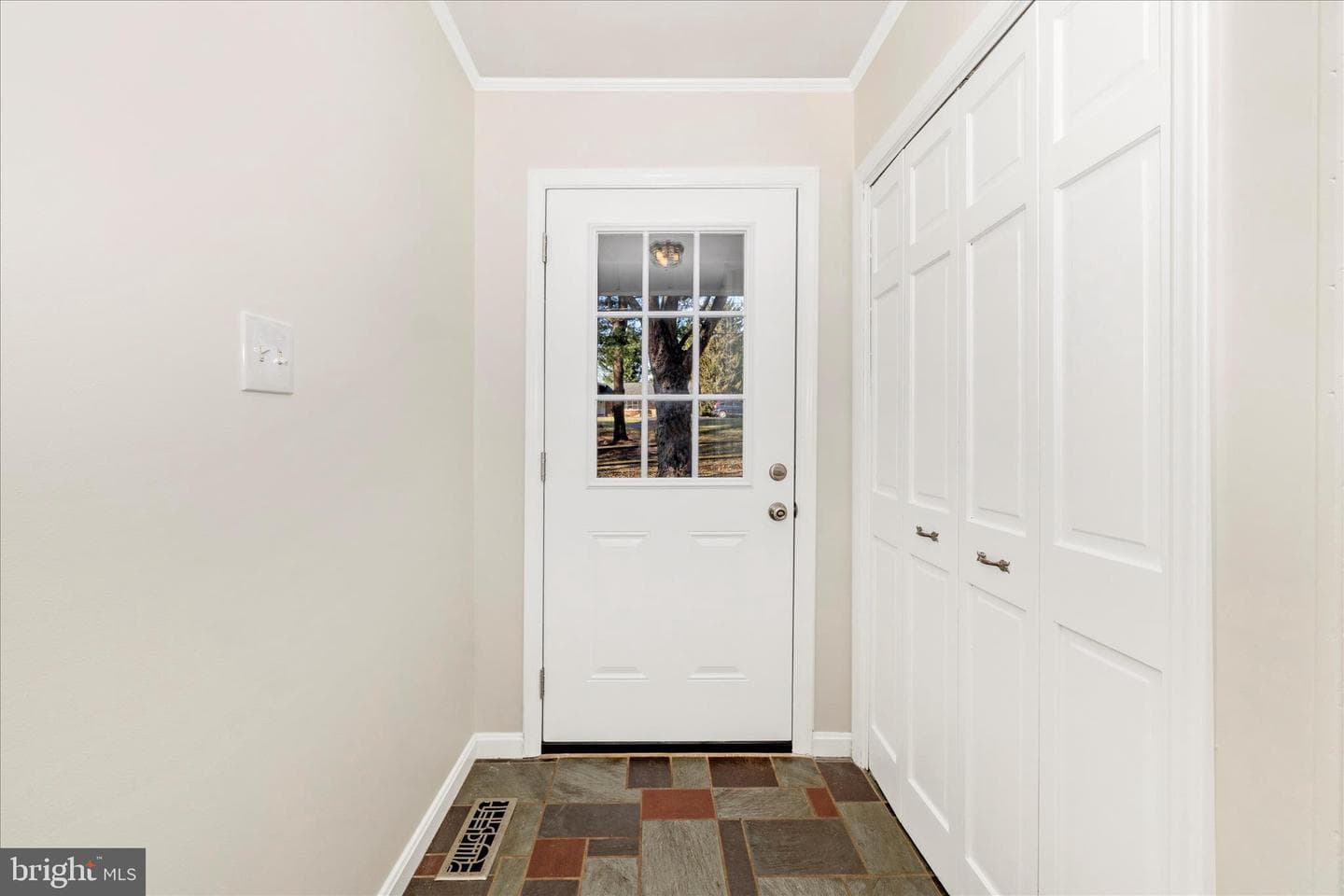 4297 Wendy Court photo 4