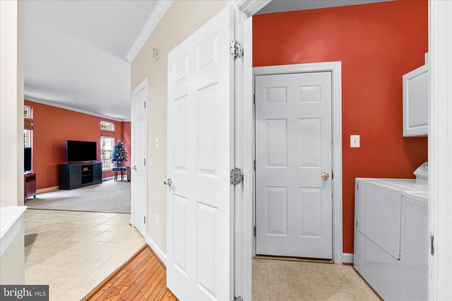 9054 Seward Street photo 7