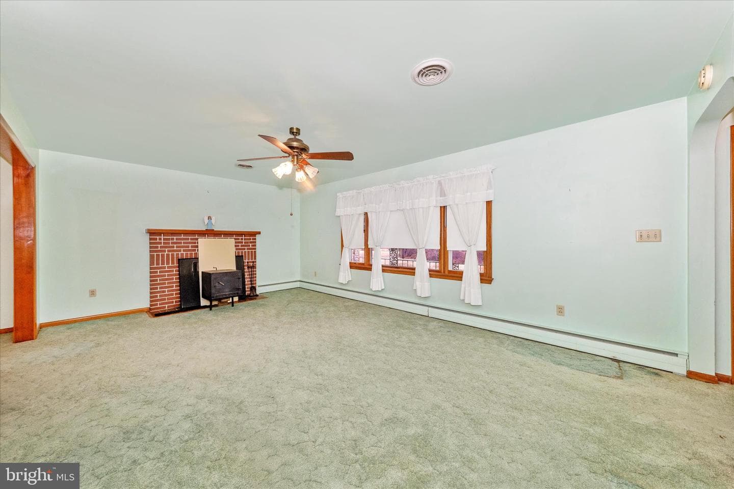 3027 Thurston Road photo 5