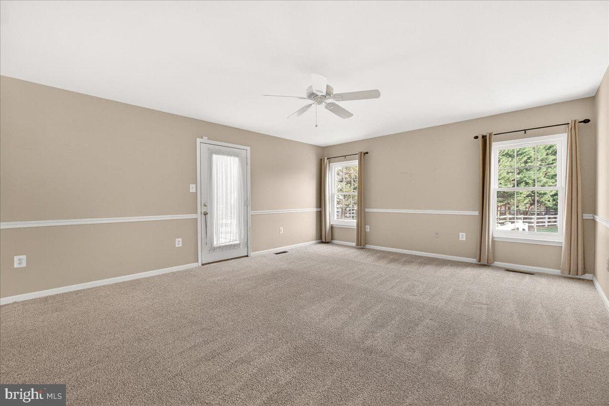 1004 Lindfield Drive photo 8