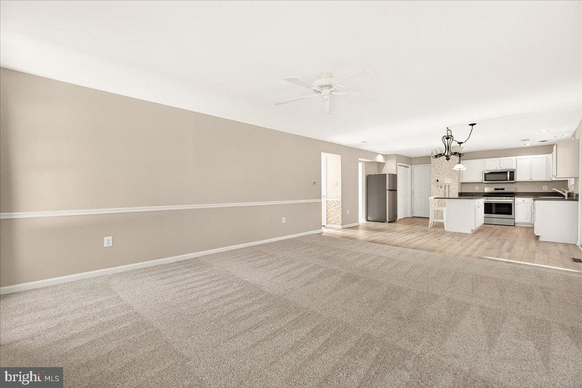 1004 Lindfield Drive photo 9