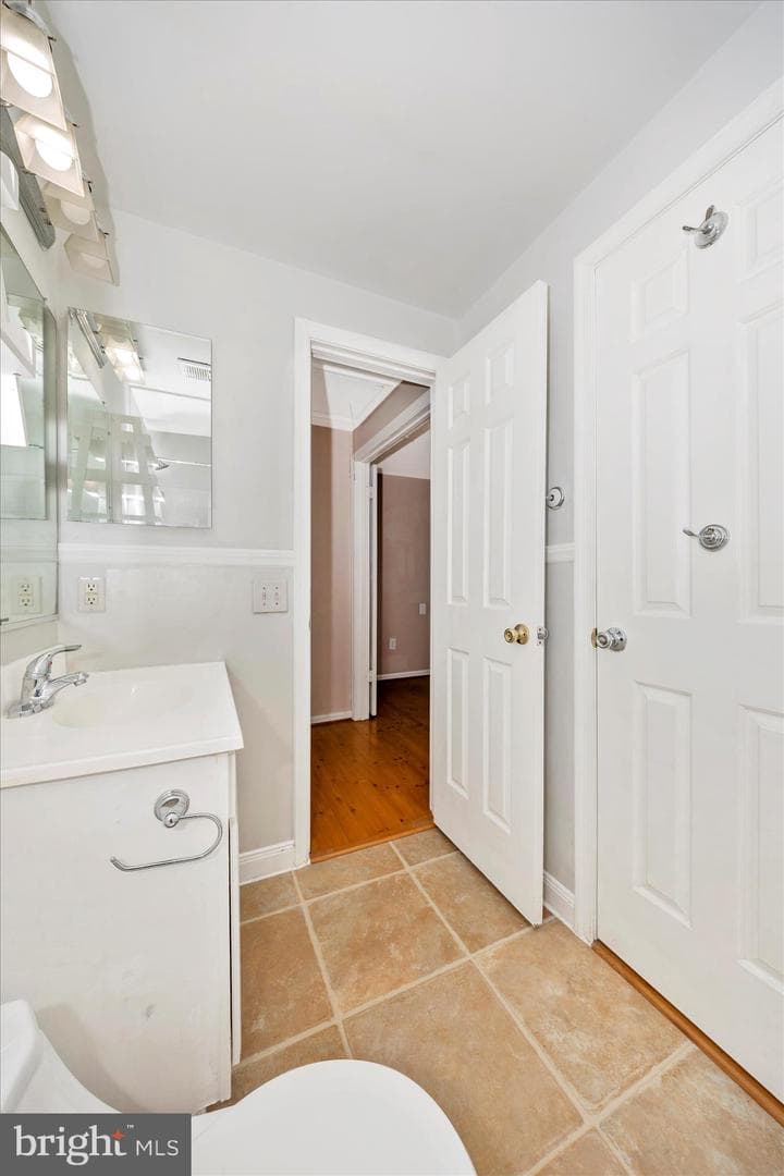5737 Sunset View Lane photo 41