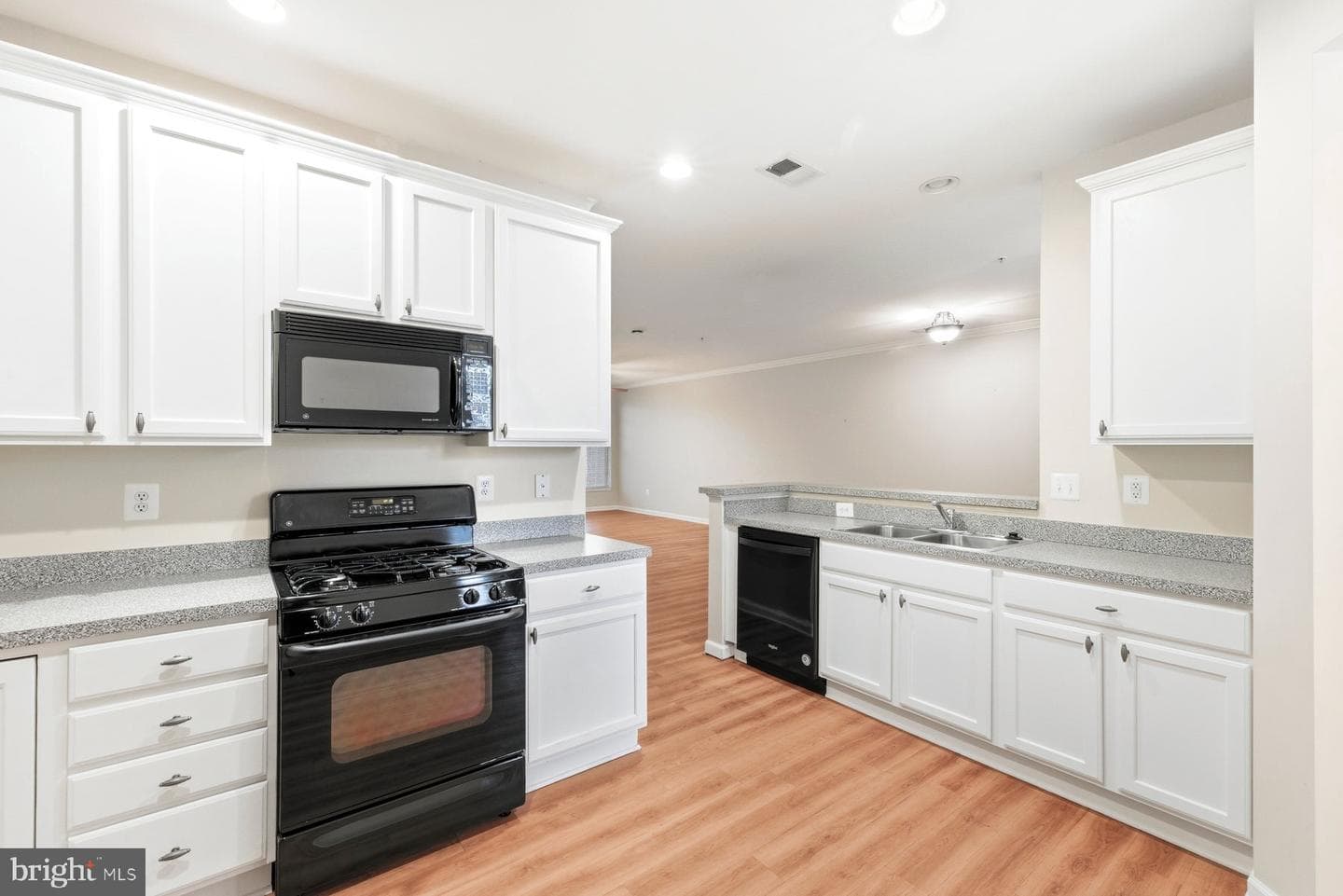 6506 Wiltshire Drive #102 photo 12