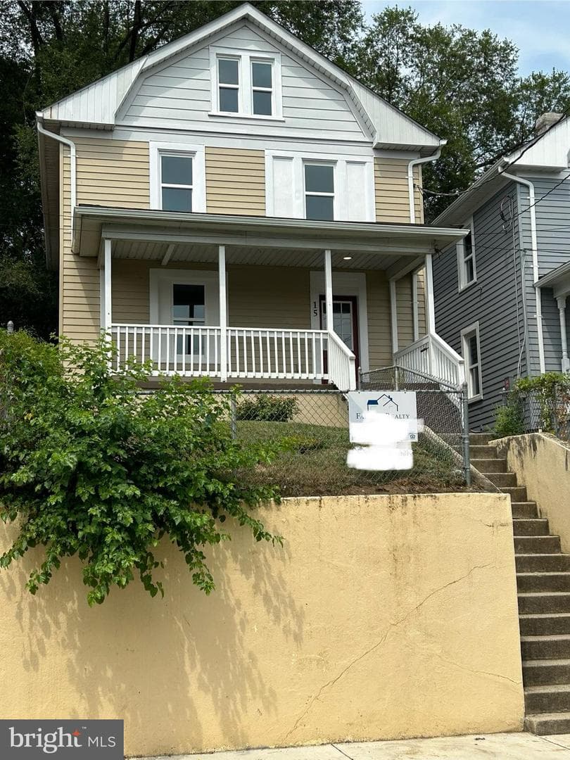 15 Maryland Avenue photo 1