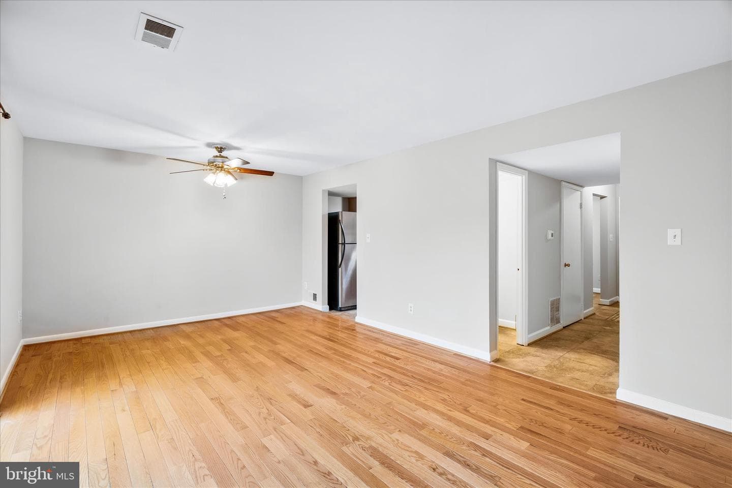 8463 Discovery Boulevard photo 17