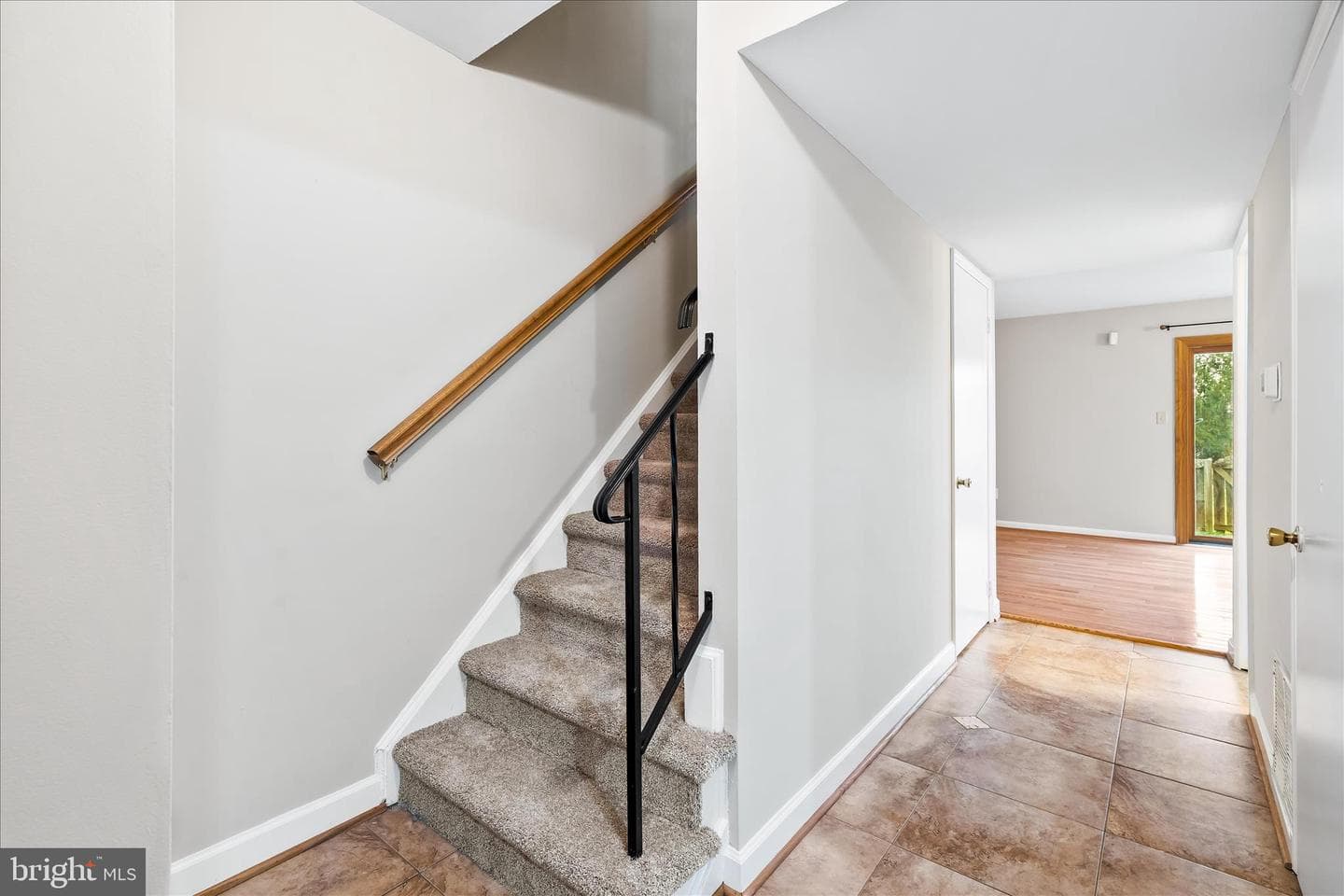 8463 Discovery Boulevard photo 3