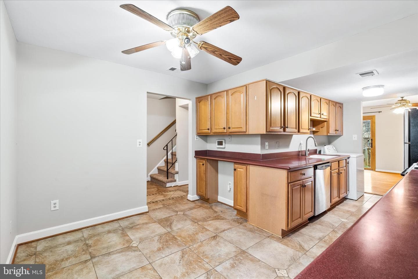 8463 Discovery Boulevard photo 4