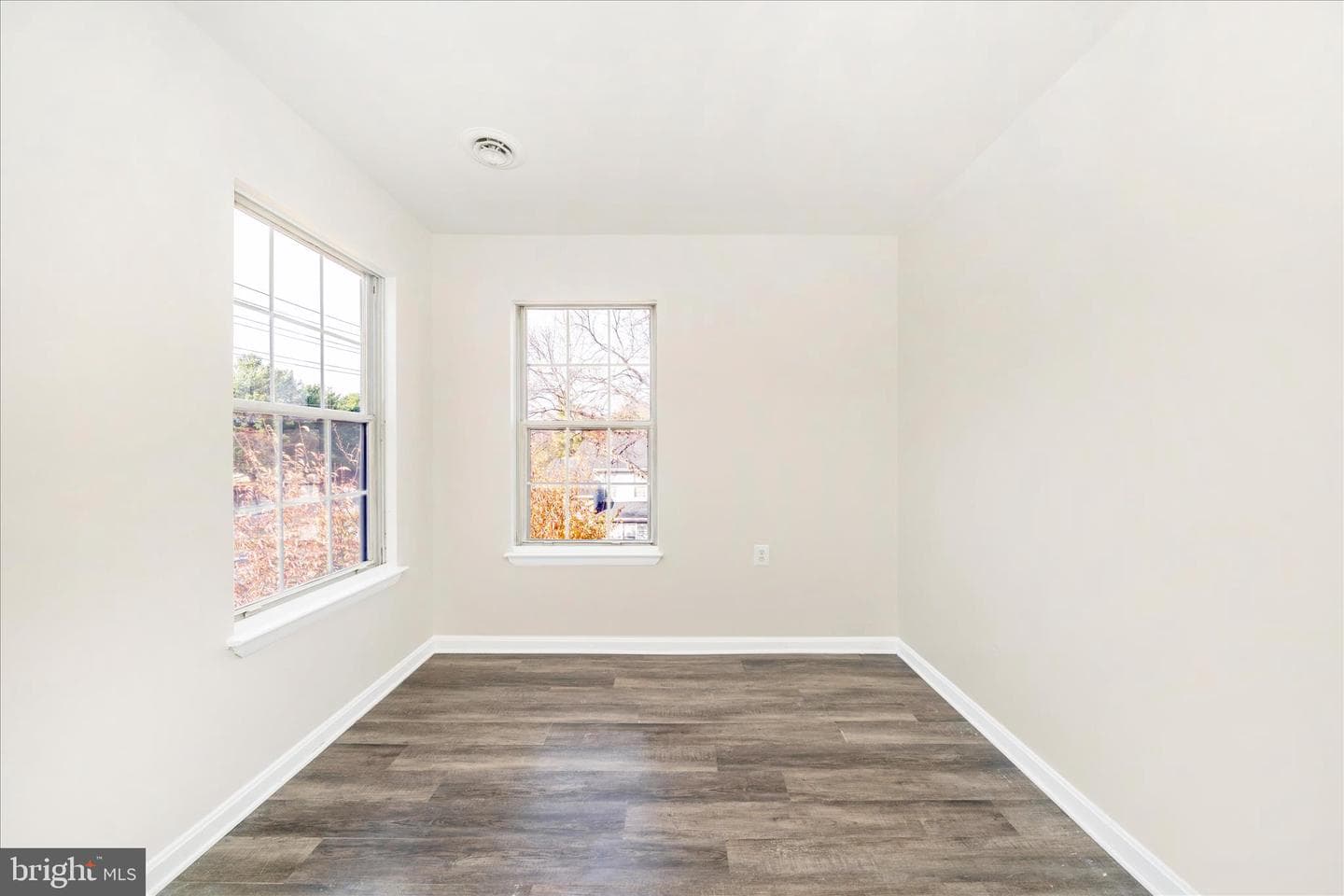5701 Lavender Plaza #j photo 33