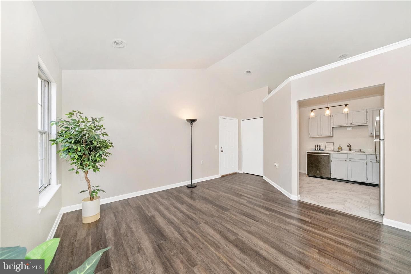 5701 Lavender Plaza #j photo 8
