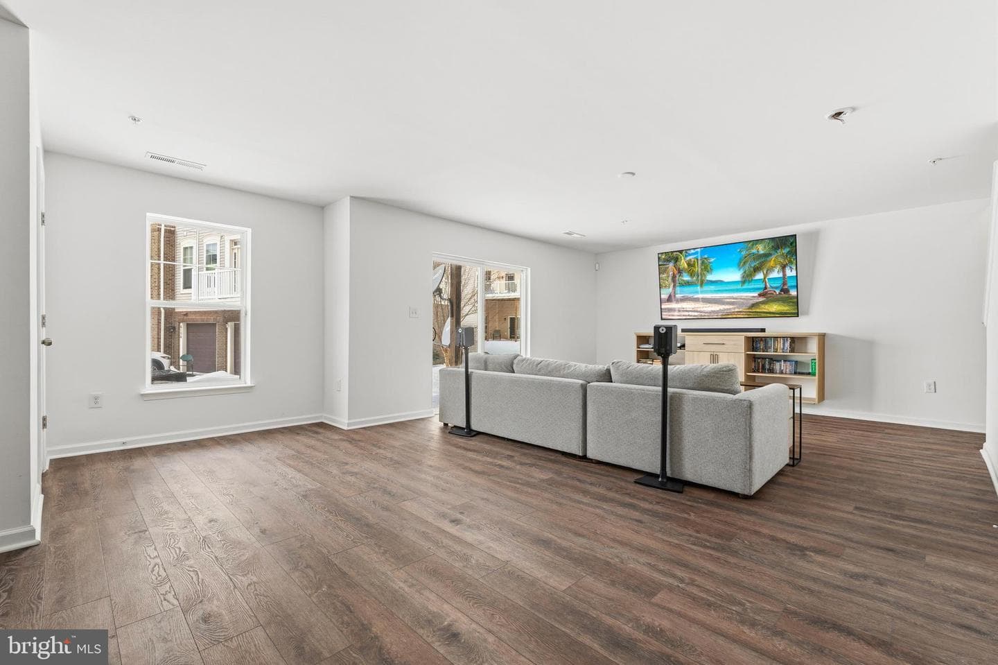 5902 Forum Square photo 24