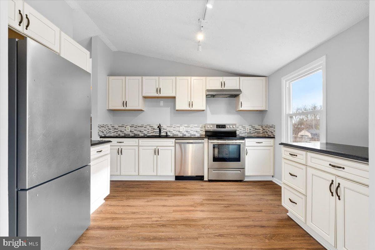 1489 Eden Drive photo 11
