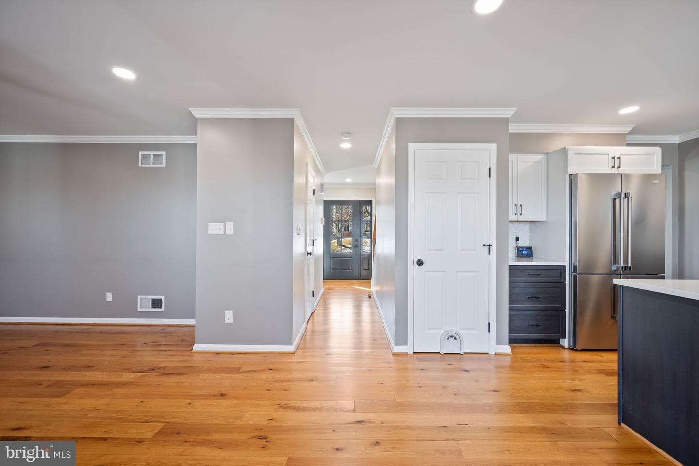 1105 Village Gate Drive photo 12