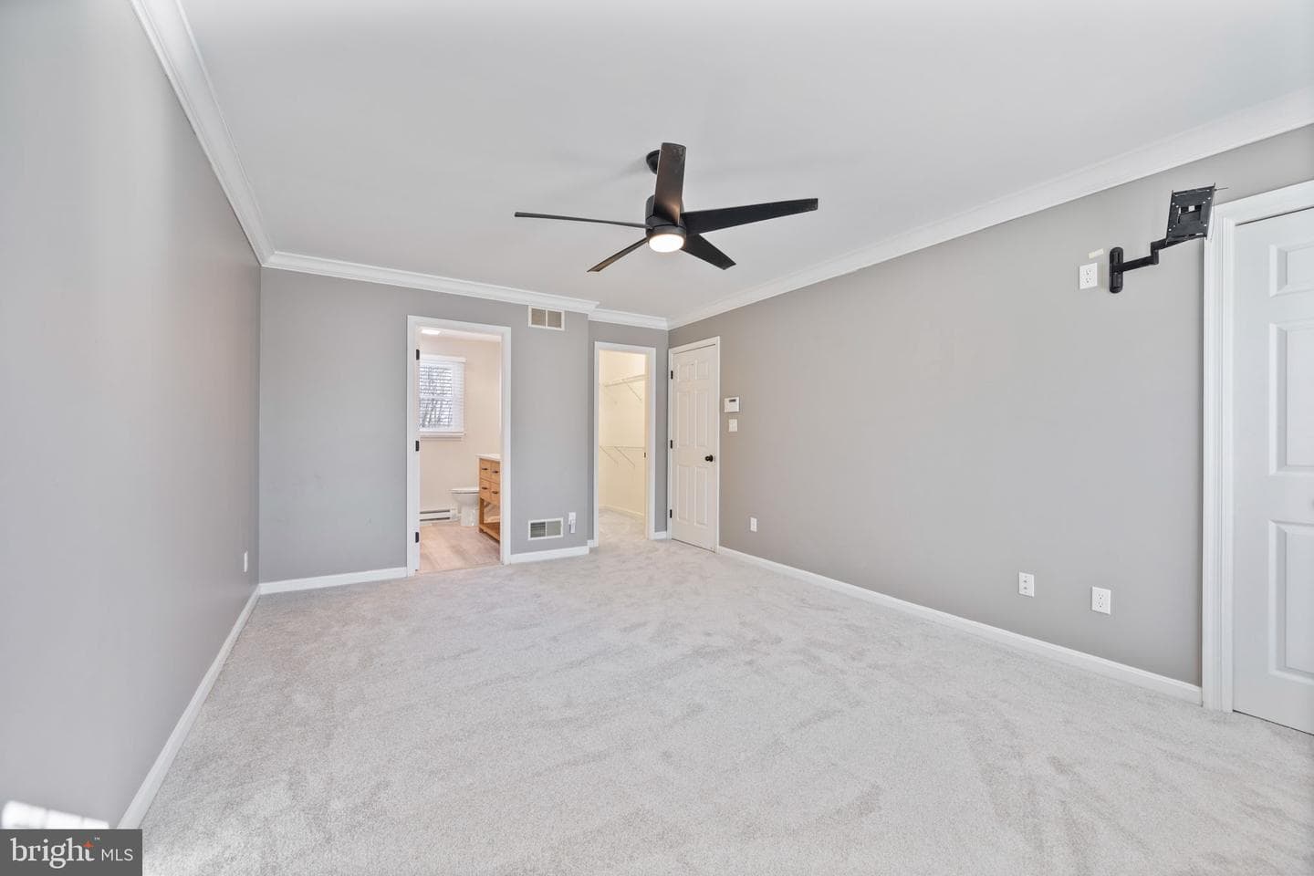 1105 Village Gate Drive photo 27